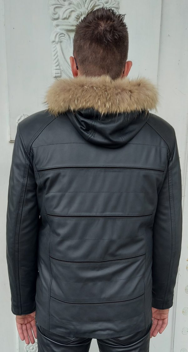 czarna skórzana kurtka męska z katurem z futra lisa dłuższa jesień zima