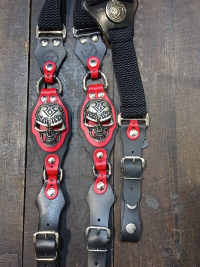 szelki skórzane czarne czerwone morocyklowe czaszki grube dla motocyklisty