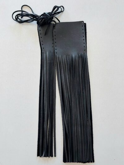 frędzle na manetki czarna