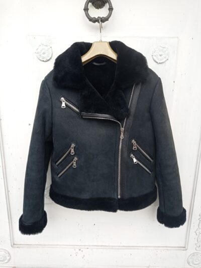 czarny skórzany kozuch naturalny barani ramoneska damski krótki