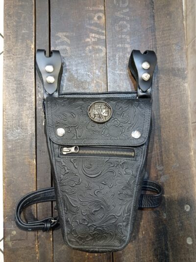 torba saszetka skórzana skóra czarna na nogę pas biodro bojówki kwiaty indianin