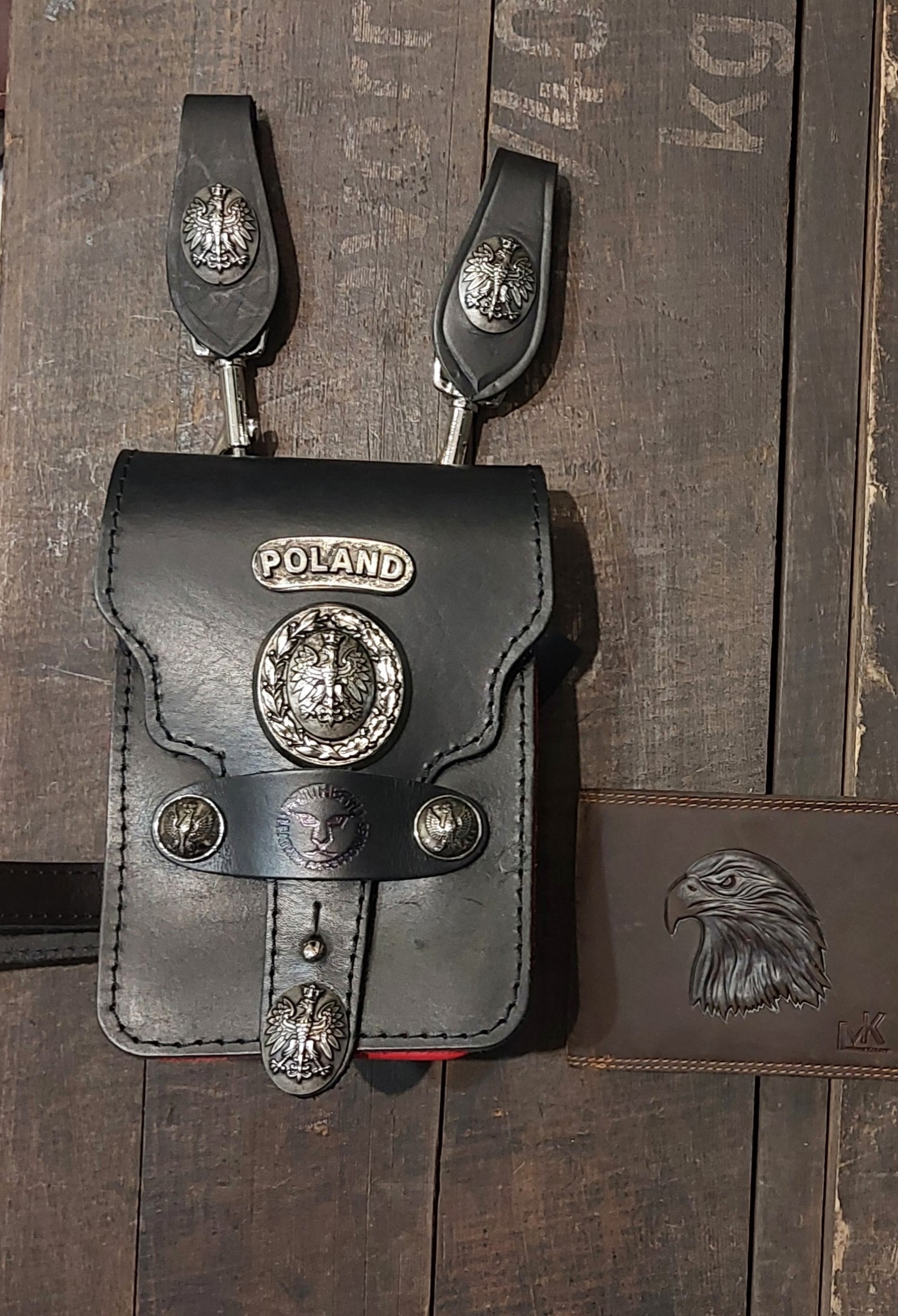 czarna saszetka na pasek orzeł poland w koronie skórzana motocyklowa leather waist bag1