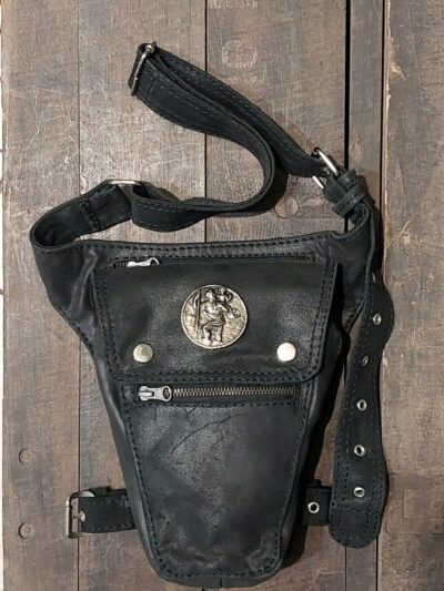 czarna saszetka skórzana biodrowa na nogę motocyklowa orzeł w koronie made in poland dwoina św. Krzysztof